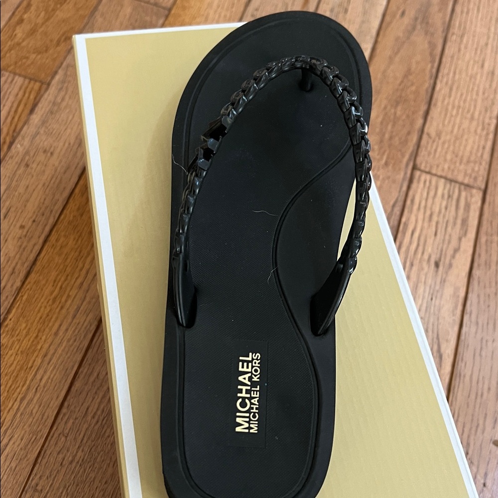 Michael Kors Zaza Slip-On Platform Flip Flop Sandals - Picture 4 of 9